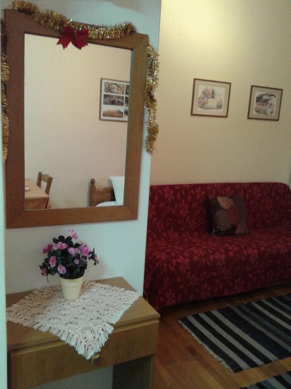 Zephyros Hotel Vitina Buitenkant foto