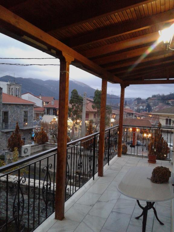 Zephyros Hotel Vitina Buitenkant foto